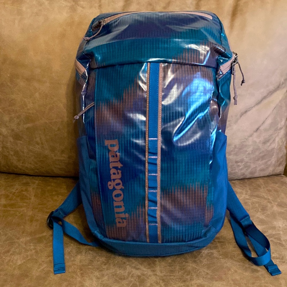 Patagonia 23L Blackhole backpack. Pre-loved